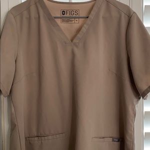 Figs scrub top
